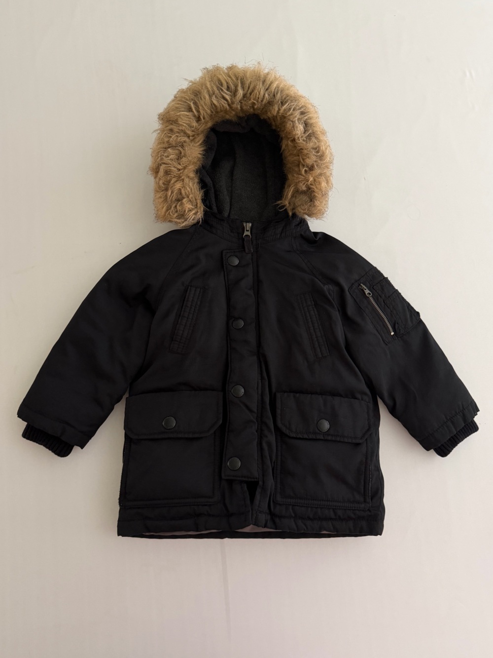 babyGap Toddler Boy’s Black Faux Fur Hooded Puffer Winter Jacket in Black, Size:
